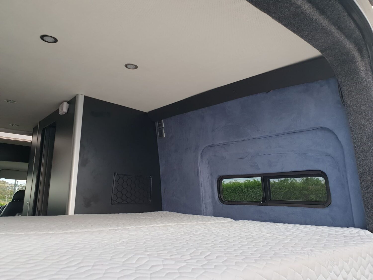 Double Bed Side Window 2