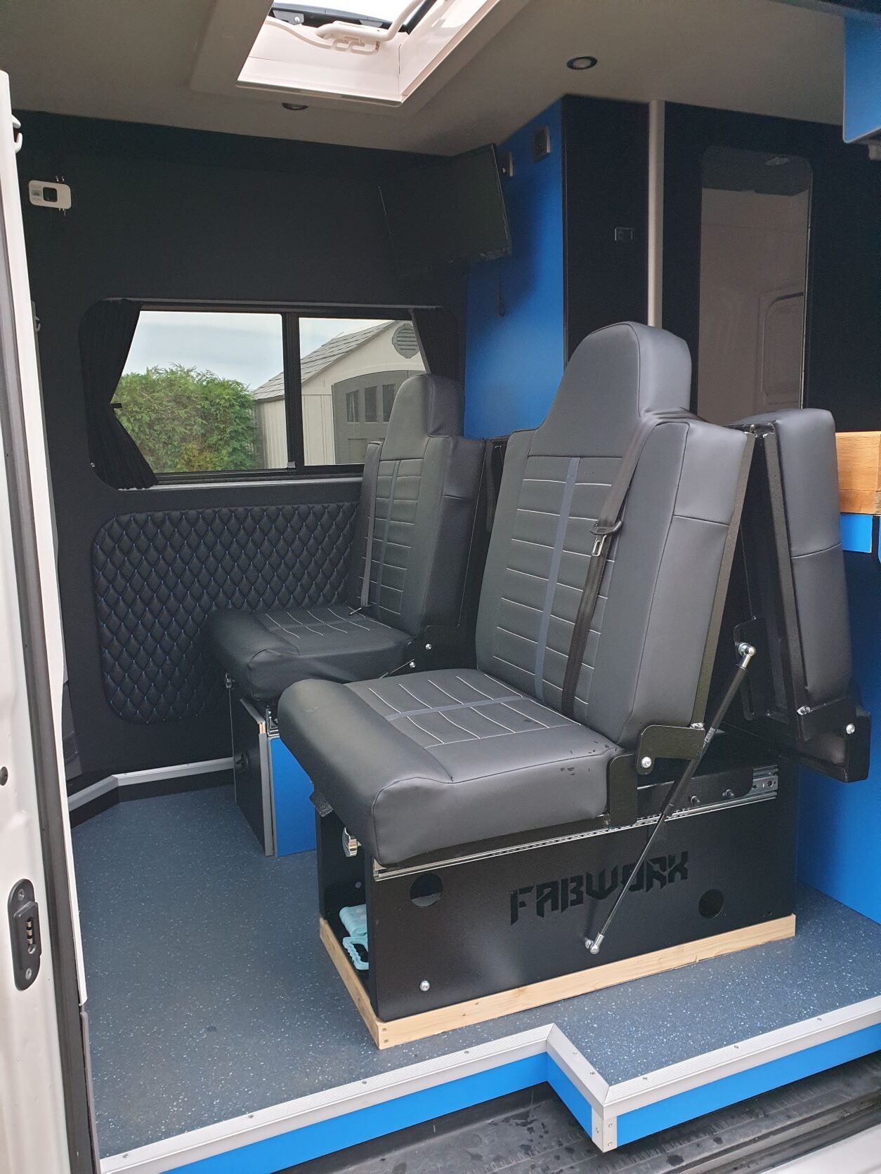 Single Seats from Outside